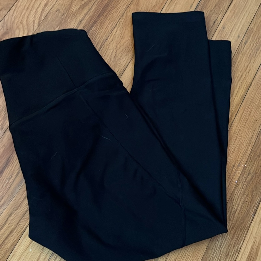 Black Old Navy Elevate Legging Capri